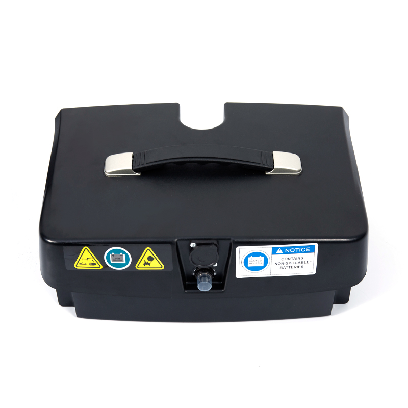 YL-02 Lätt 4-hjulig rörlighetsskoter för seniorer, med en 360° vridbar sits