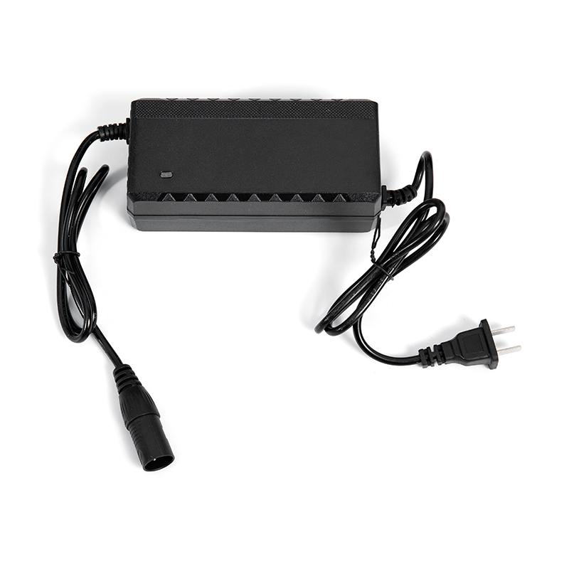 YL-985S 4 Hjul Lättvikts bärbar hopfällbar Eldriven skoter