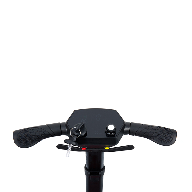 YL-985S 4 Hjul Lättvikts bärbar hopfällbar Eldriven skoter